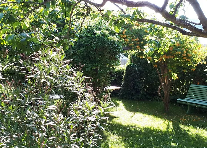 Am Obstgarten *