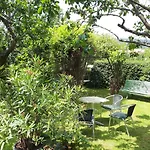 Am Obstgarten *